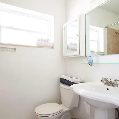 Clean Cosy Flat, Steps From The Beach Fort Lauderdale Extérieur photo