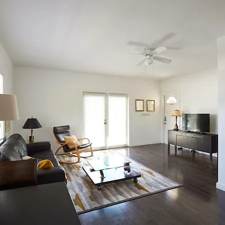 Clean Cosy Flat, Steps From The Beach Fort Lauderdale Extérieur photo