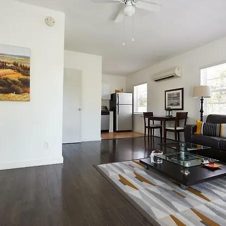 Clean Cosy Flat, Steps From The Beach Fort Lauderdale Extérieur photo